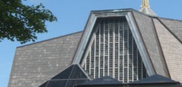照片:摩西山大学巴斯图书馆